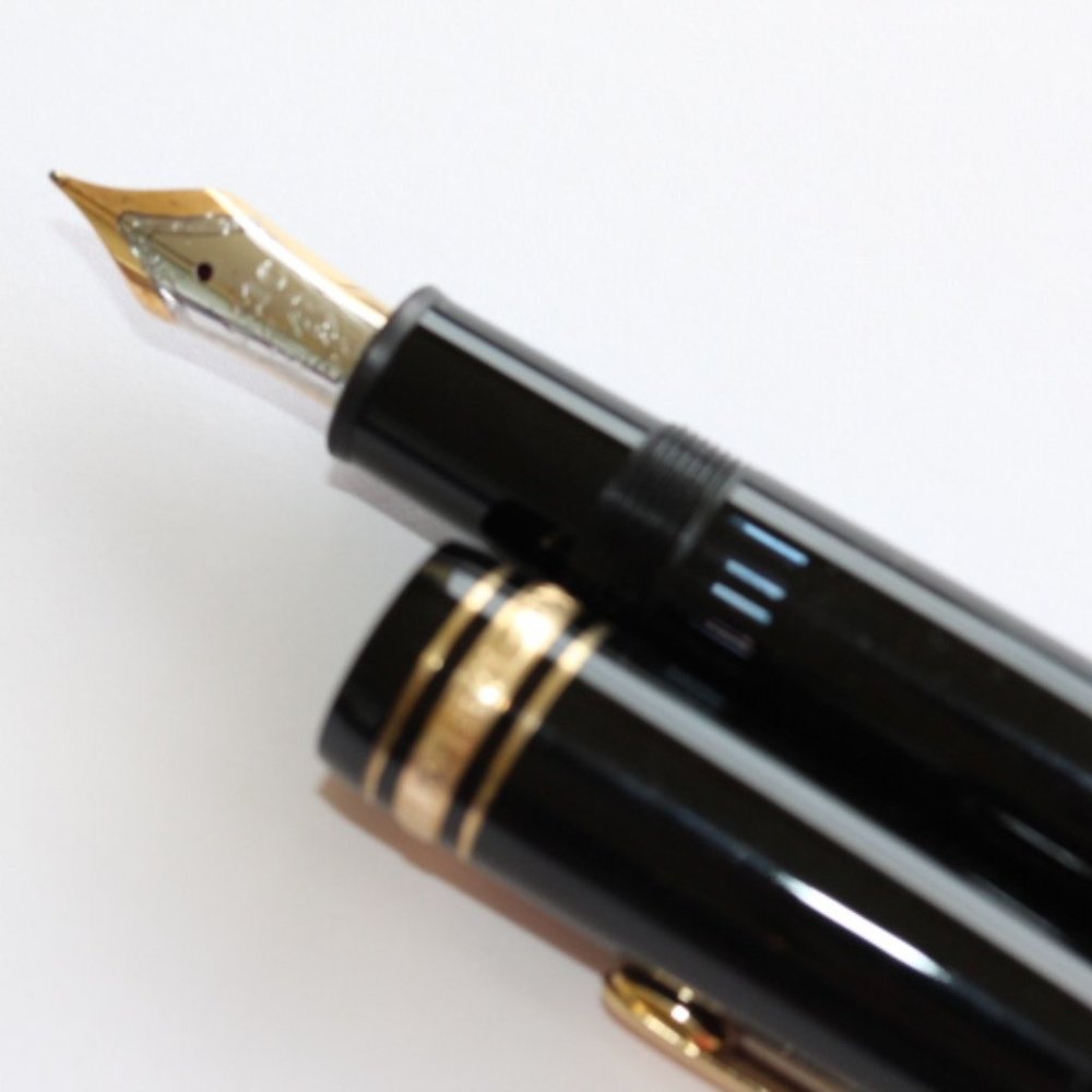 Montblanc 4810 Meisterstück 14K Gold-Coated Fountain Pen, Mint❤️